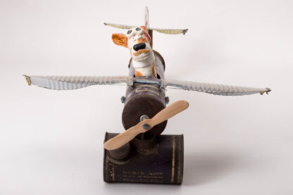 Sculpture avion Fly-Tox avec pilote chien Karine Durand